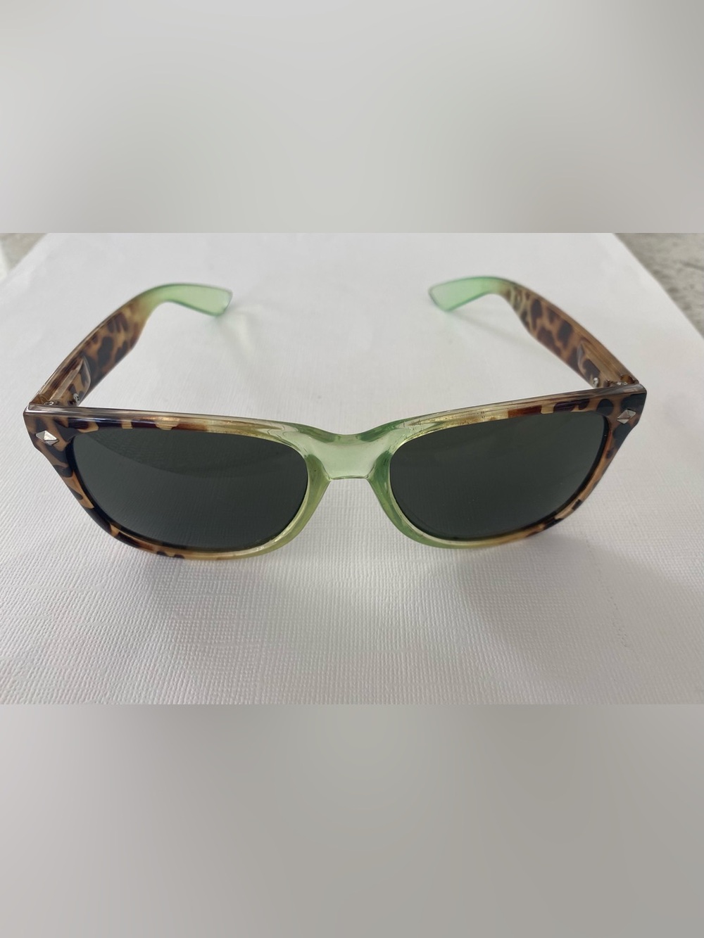 Vintage Women’s Sunglasses